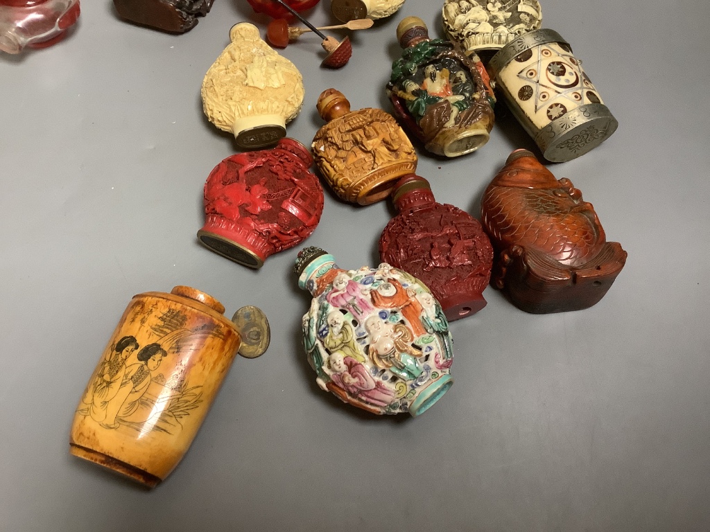 Twenty eight Chinese snuff bottles, various materials